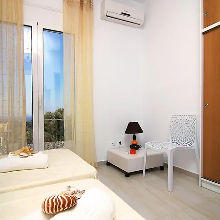 Iperion G2-2 Apartment